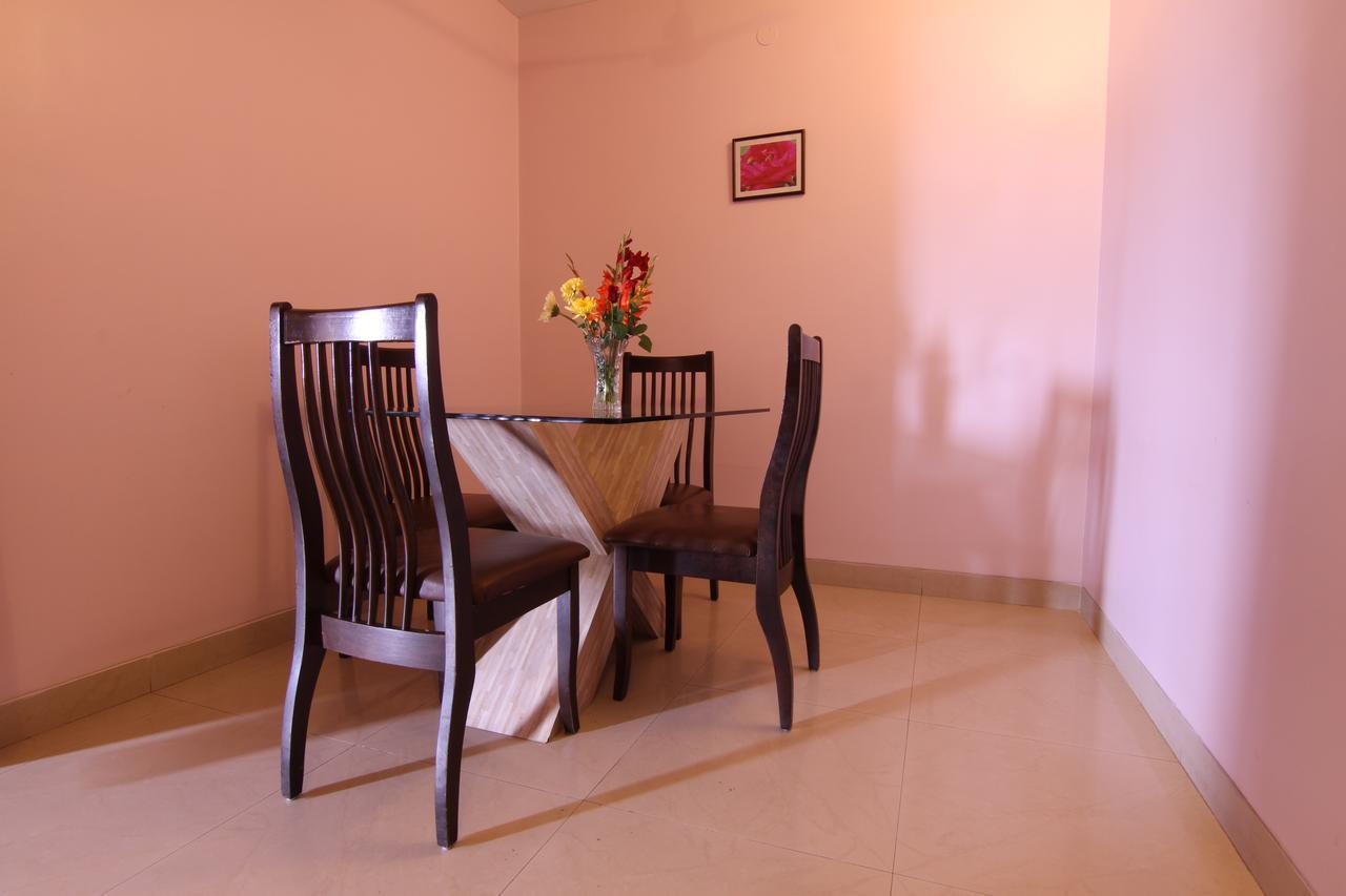 Hotel Rajawas Dibrugarh Exterior foto